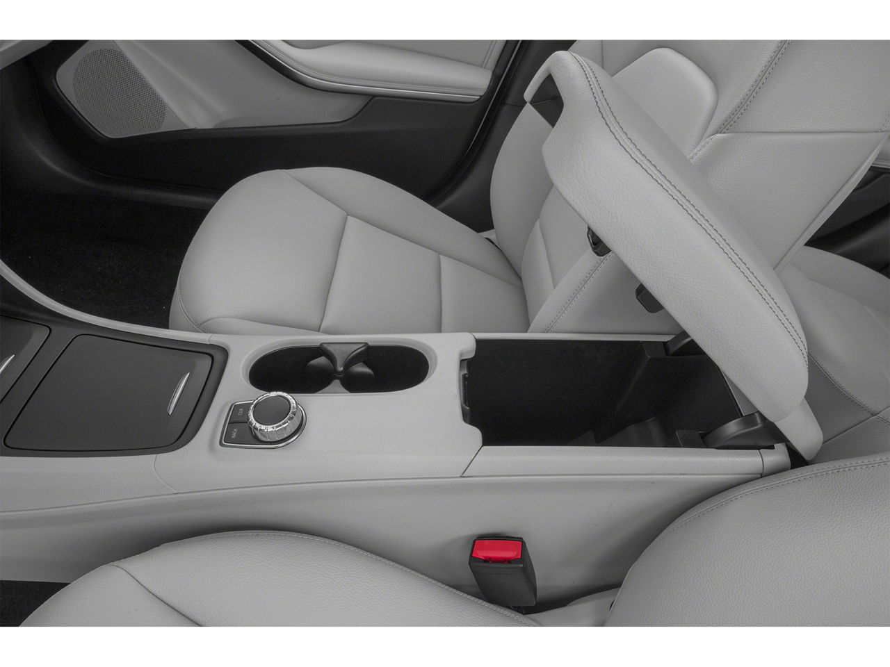 2015 Mercedes-Benz GLA 250 FWD 4 Door GLA 250 W/Sport Package and Navigation System