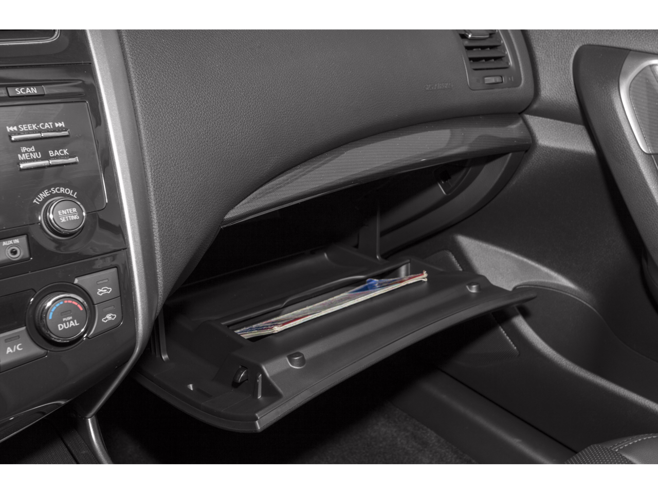 2015 Nissan Altima SL 2.5 I4 Sedan W/Moonroof Package