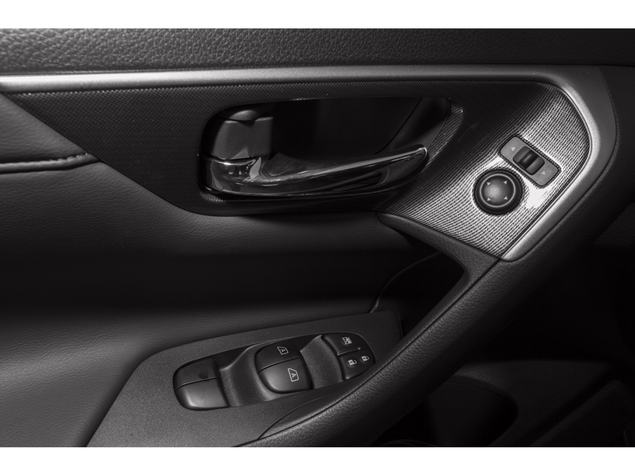 2015 Nissan Altima SL 2.5 I4 Sedan W/Moonroof Package