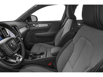 2025 Volvo XC40 Ultra Bright Theme