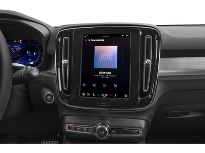 2025 Volvo XC40 Ultra Bright Theme