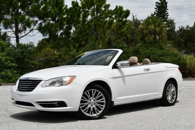 2012 Chrysler 200 2 Door Convertible Limited W/Navigation