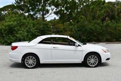 2012 Chrysler 200 2 Door Convertible Limited W/Navigation