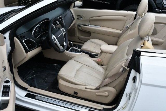 2012 Chrysler 200 2 Door Convertible Limited W/Navigation