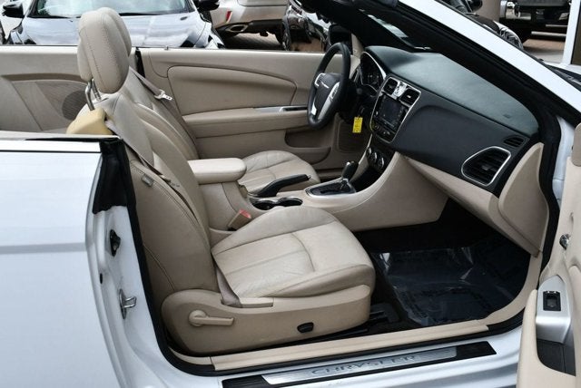 2012 Chrysler 200 2 Door Convertible Limited W/Navigation