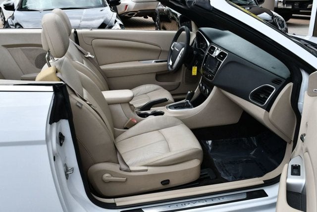2012 Chrysler 200 2 Door Convertible Limited W/Navigation