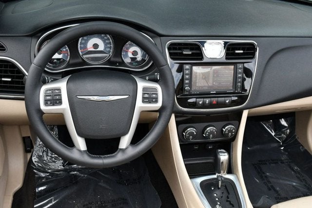 2012 Chrysler 200 2 Door Convertible Limited W/Navigation