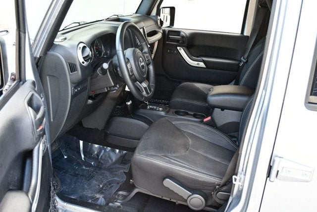 2016 Jeep Wrangler Unlimited 4WD 4 Door Rubicon W/Connectivity Group