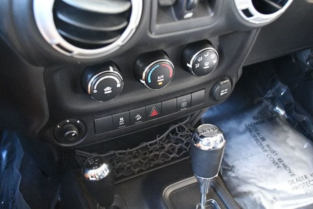 2016 Jeep Wrangler Unlimited 4WD 4 Door Rubicon W/Connectivity Group