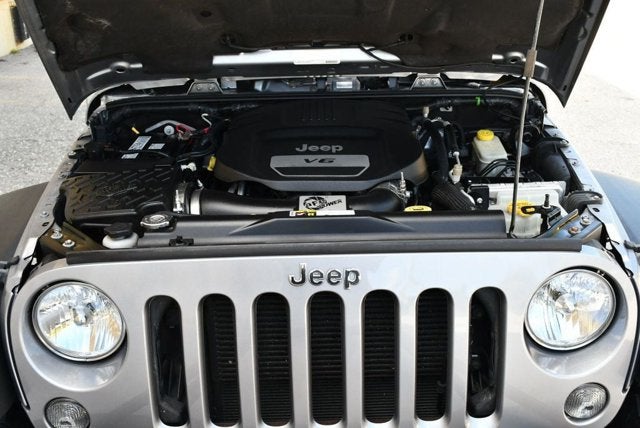2016 Jeep Wrangler Unlimited 4WD 4 Door Rubicon W/Connectivity Group