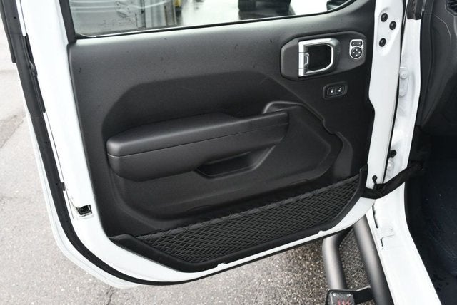 2021 Jeep Wrangler Unlimited Rubicon 4x4 W/LED Lighting Group