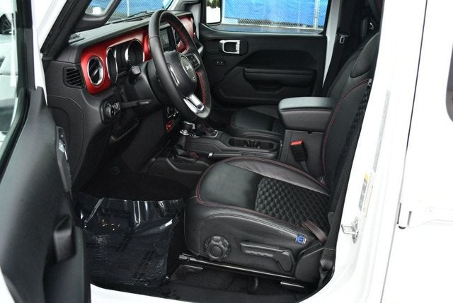 2021 Jeep Wrangler Unlimited Rubicon 4x4 W/LED Lighting Group