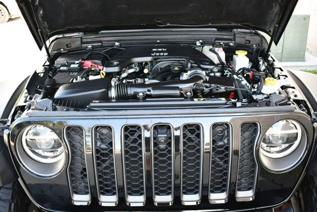 2021 Jeep Gladiator Rubicon 4x4 W/Preferred Package 24R and Fuel Wheel Base