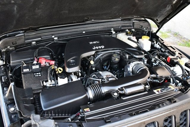 2021 Jeep Gladiator Rubicon 4x4 W/Preferred Package 24R and Fuel Wheel Base