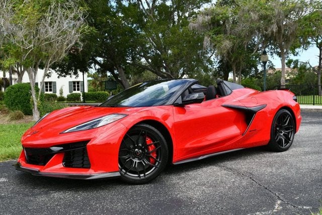 2023 Chevrolet Corvette 2 Door Z06 Convertible W/3LZ & Carbon Ceramic Brakes