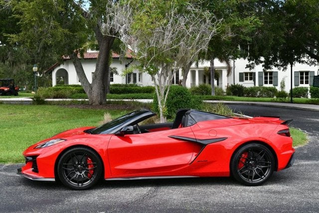 2023 Chevrolet Corvette 2 Door Z06 Convertible W/3LZ & Carbon Ceramic Brakes