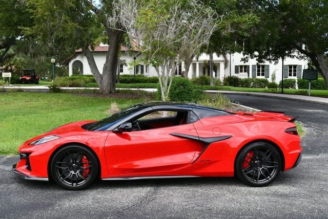 2023 Chevrolet Corvette 2 Door Z06 Convertible W/3LZ & Carbon Ceramic Brakes