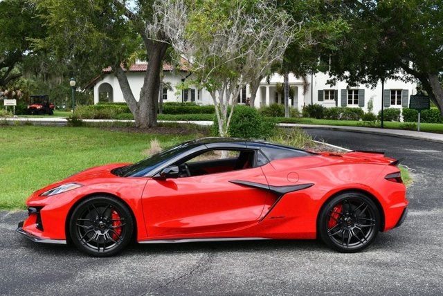 2023 Chevrolet Corvette 2 Door Z06 Convertible W/3LZ & Carbon Ceramic Brakes