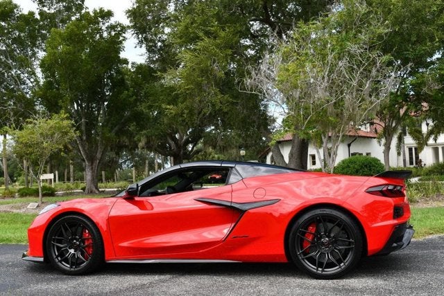 2023 Chevrolet Corvette 2 Door Z06 Convertible W/3LZ & Carbon Ceramic Brakes