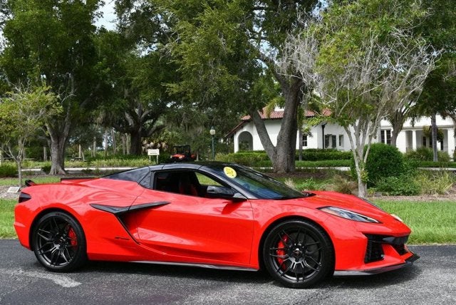 2023 Chevrolet Corvette 2 Door Z06 Convertible W/3LZ & Carbon Ceramic Brakes