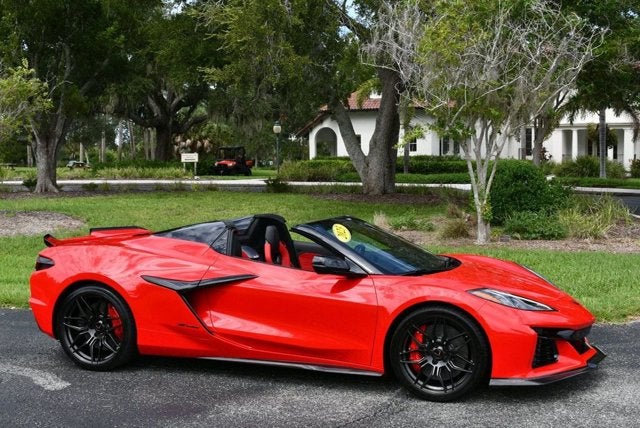 2023 Chevrolet Corvette 2 Door Z06 Convertible W/3LZ & Carbon Ceramic Brakes
