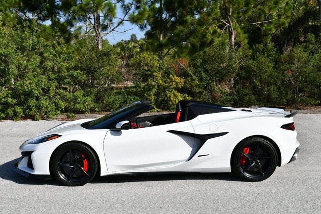 2024 Chevrolet Corvette 2 Door AWD E-Ray Convertible W/3LZ Preferred Equipment Group