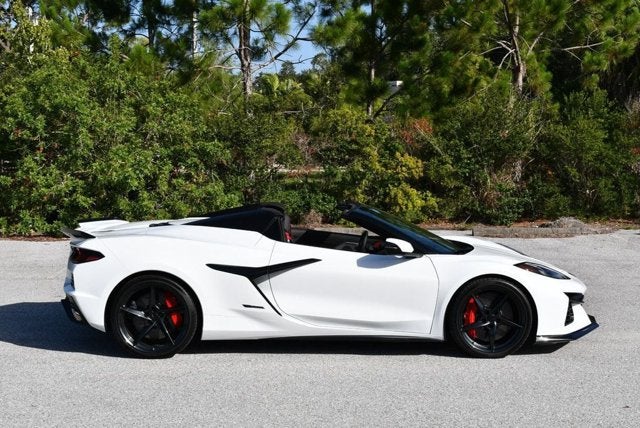 2024 Chevrolet Corvette 2 Door AWD E-Ray Convertible W/3LZ Preferred Equipment Group