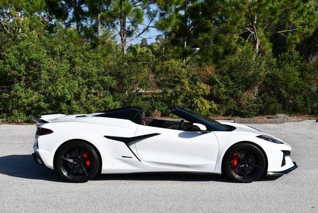 2024 Chevrolet Corvette 2 Door AWD E-Ray Convertible W/3LZ Preferred Equipment Group