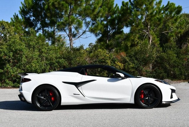 2024 Chevrolet Corvette 2 Door AWD E-Ray Convertible W/3LZ Preferred Equipment Group