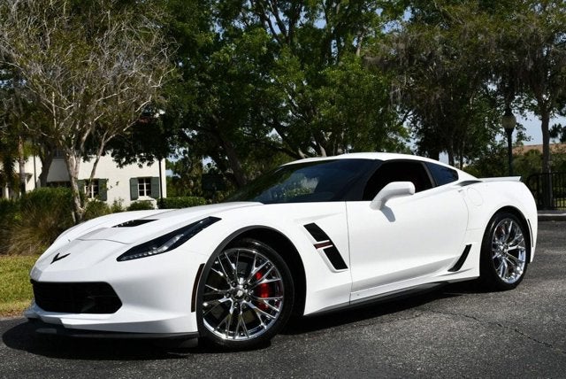 2017 Chevrolet Corvette 2LT - Photo 18