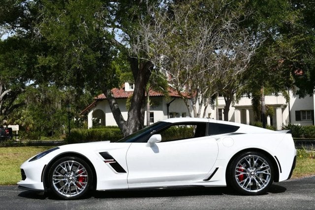 2017 Chevrolet Corvette 2LT - Photo 23