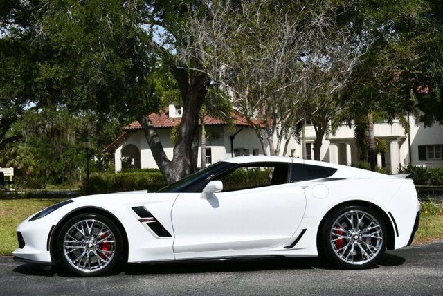 2017 Chevrolet Corvette 2LT - Photo 24