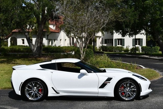 2017 Chevrolet Corvette 2LT - Photo 27