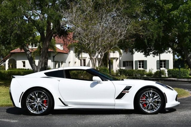 2017 Chevrolet Corvette 2LT - Photo 29