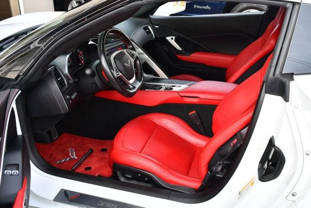 2017 Chevrolet Corvette 2LT - Photo 36