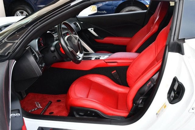 2017 Chevrolet Corvette 2LT - Photo 37