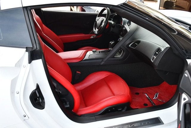 2017 Chevrolet Corvette 2LT - Photo 38