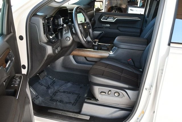 2026 Chevrolet Silverado 1500 4WD Crew Cab High Country W/Premium II Super Cruise Package