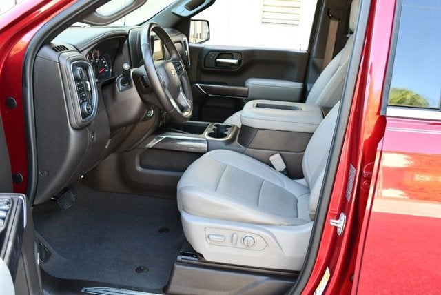 2019 Chevrolet Silverado 1500 4WD Crew Cab 147" LTZ W/LTZ Premium Package