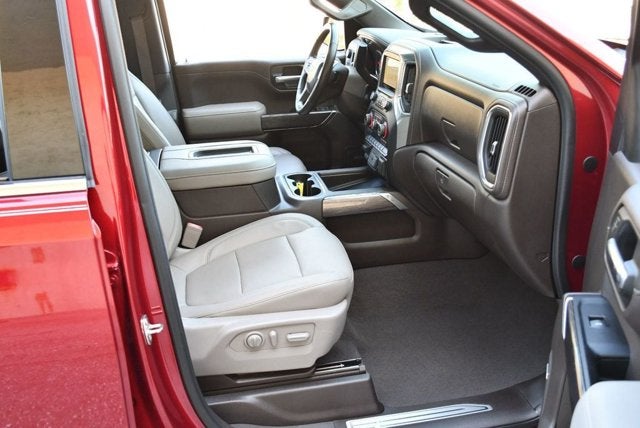 2019 Chevrolet Silverado 1500 4WD Crew Cab 147" LTZ W/LTZ Premium Package