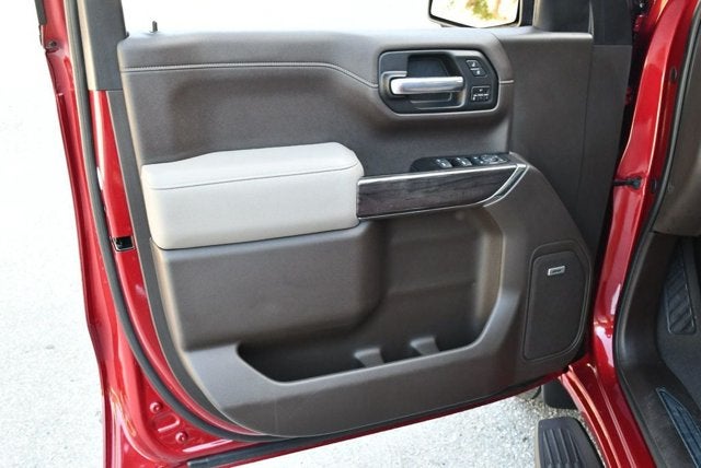 2019 Chevrolet Silverado 1500 4WD Crew Cab 147" LTZ W/LTZ Premium Package