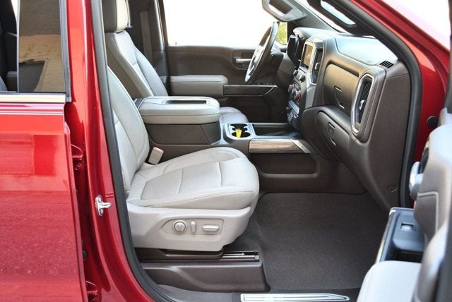 2019 Chevrolet Silverado 1500 4WD Crew Cab 147" LTZ W/LTZ Premium Package