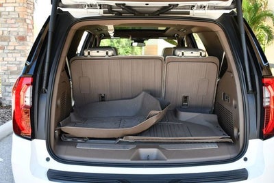 2025 GMC Yukon 4WD 4 Door Denali W/Sun & Power Step Package