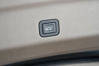 2025 GMC Yukon 4WD 4 Door Denali W/Sun & Power Step Package