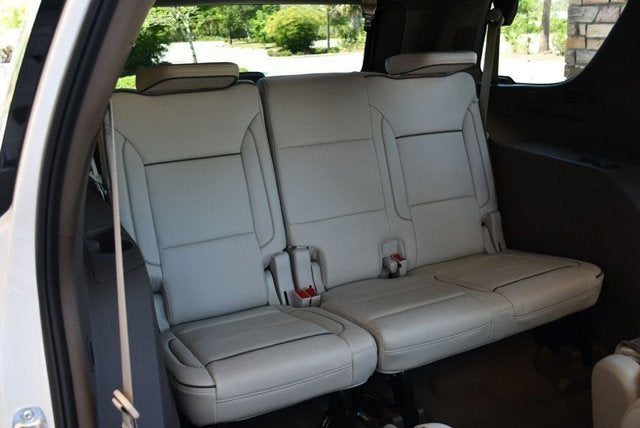 2025 GMC Yukon 4WD 4 Door Denali W/Sun & Power Step Package