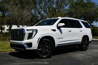 2025 GMC Yukon 4WD 4 Door Denali W/Sun & Power Step Package