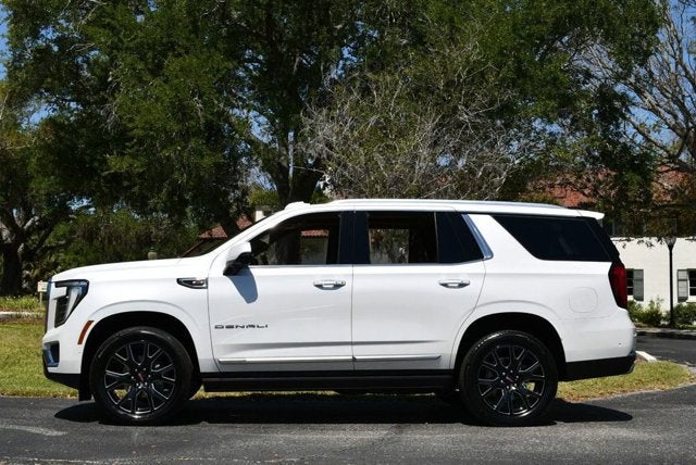 2025 GMC Yukon 4WD 4 Door Denali W/Sun & Power Step Package