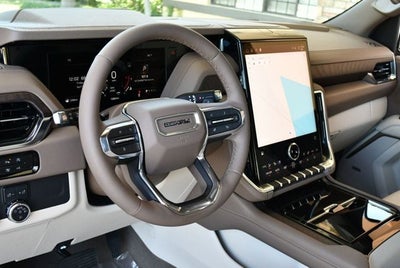 2025 GMC Yukon 4WD 4 Door Denali W/Sun & Power Step Package