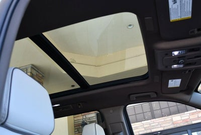 2025 GMC Yukon 4WD 4 Door Denali W/Sun & Power Step Package