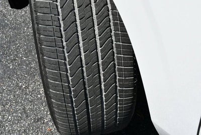 2025 GMC Yukon 4WD 4 Door Denali W/Sun & Power Step Package